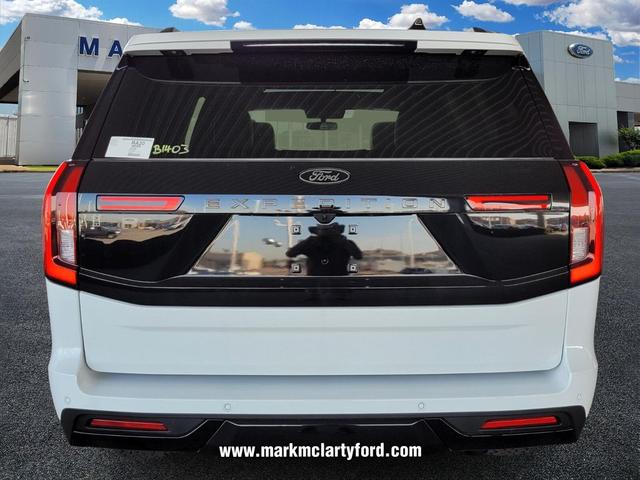 Photo of 2025 OXFORD WHITE Ford Expedition