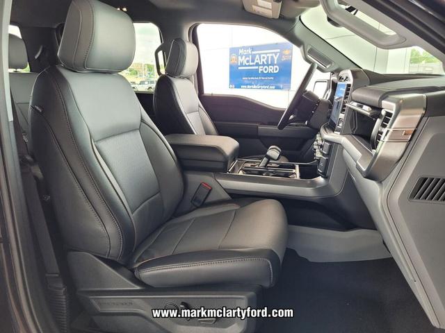 Photo of 2025 AGATE BLACK METALLIC Ford F-150