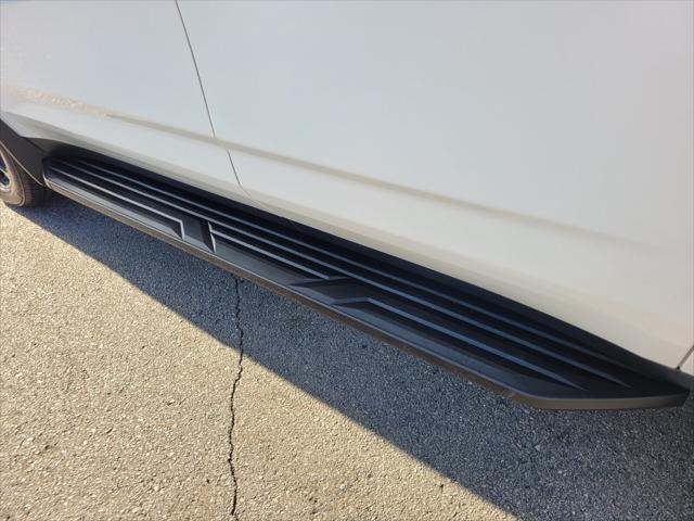 Photo of 2022 Iridescent Pearl Tricoat Chevrolet Tahoe