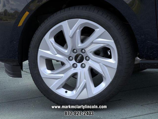 Photo of 2025 INFINITE BLACK MET CC Lincoln Navigator