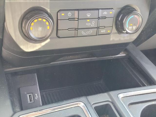 Photo of 2019 OXFORD WHITE Ford F-150