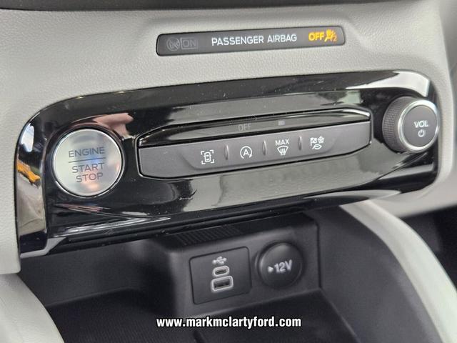 Photo of 2025 OXFORD WHITE Ford Escape