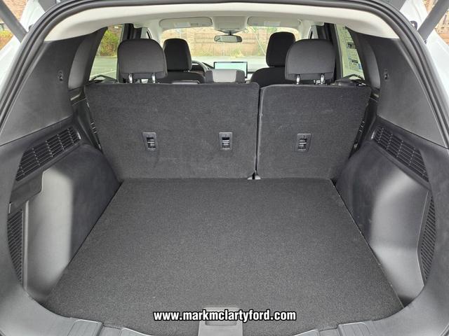 Photo of 2025 OXFORD WHITE Ford Escape