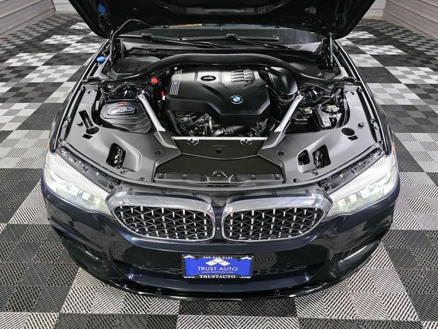 Photo of 2020 Carbon Black Metallic BMW 530