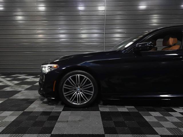 Photo of 2020 Carbon Black Metallic BMW 530