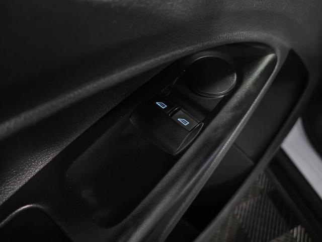 Photo of 2018 Frozen White Ford Transit Connect