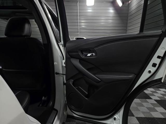 Photo of 2018 White Diamond Pearl Acura RDX
