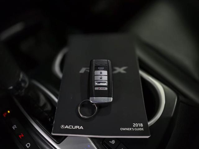 Photo of 2018 White Diamond Pearl Acura RDX