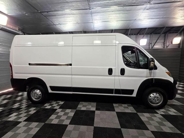 Photo of 2023 Bright White Clearcoat RAM ProMaster 2500