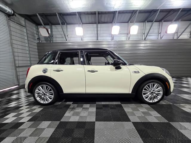 Photo of 2018 Pepper White MINI Hardtop