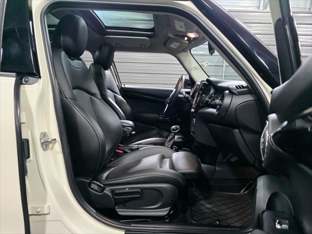 Photo of 2018 Pepper White MINI Hardtop