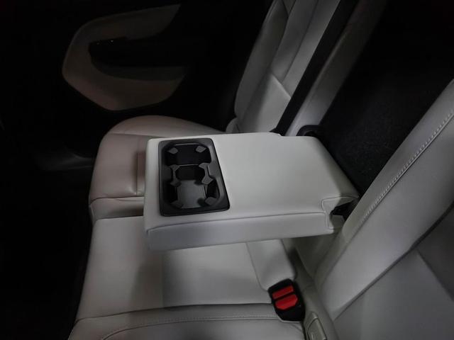 Photo of 2019 Ice White Volvo XC40