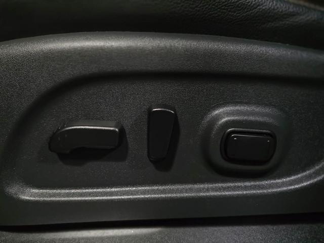 Photo of 2018 Deep Blue Pearl Nissan Titan XD