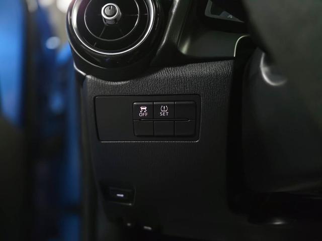 Photo of 2018 Sapphire Toyota Yaris iA