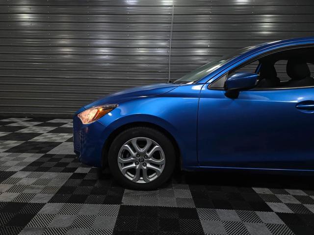 Photo of 2018 Sapphire Toyota Yaris iA