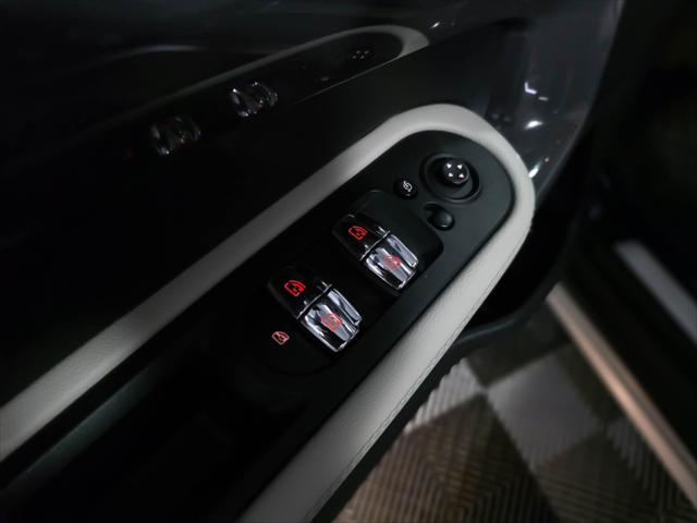 Photo of 2018 MINI Yours Lapisluxury Blue MINI Countryman