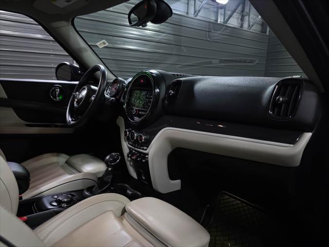 Photo of 2018 MINI Yours Lapisluxury Blue MINI Countryman