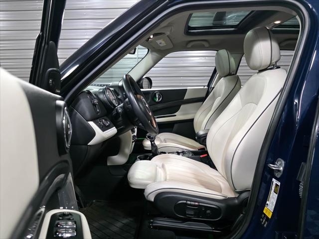 Photo of 2018 MINI Yours Lapisluxury Blue MINI Countryman