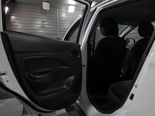 Photo of 2020 Pearl White Mitsubishi Mirage