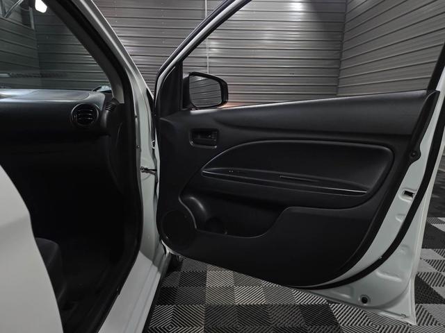 Photo of 2020 Pearl White Mitsubishi Mirage