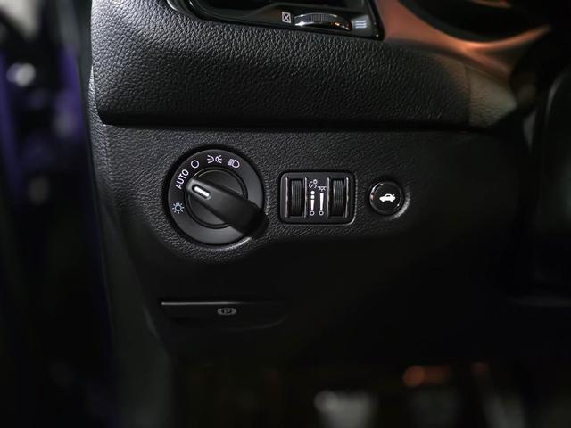 Photo of 2023 Plum Crazy Pearlcoat Dodge Challenger