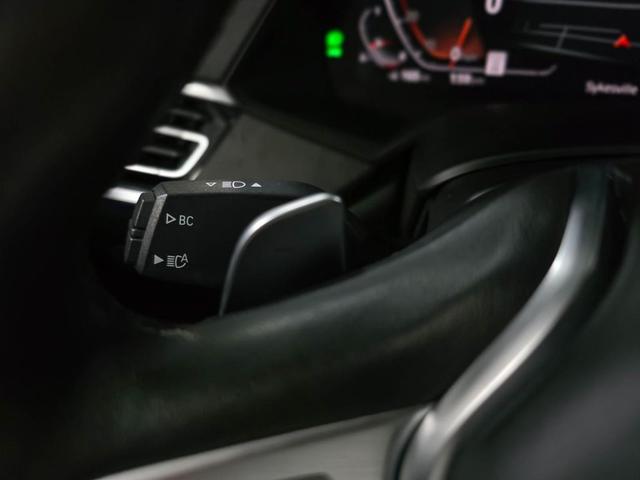 Photo of 2022 Mineral White Metallic BMW X7