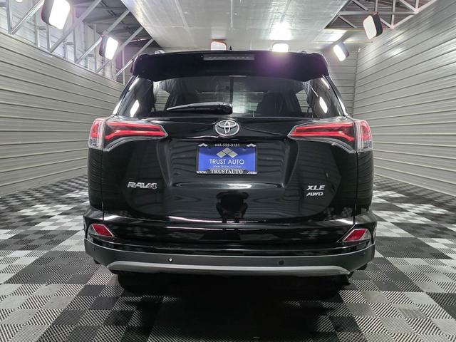 Photo of 2017 Black Toyota RAV4