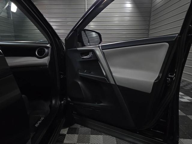 Photo of 2017 Black Toyota RAV4