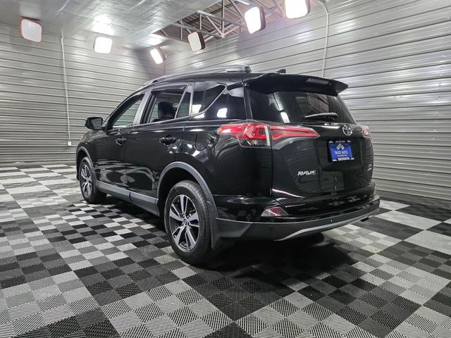 Photo of 2017 Black Toyota RAV4