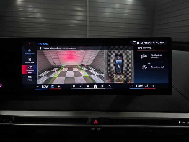 Photo of 2024 Dark Graphite Metallic BMW iX