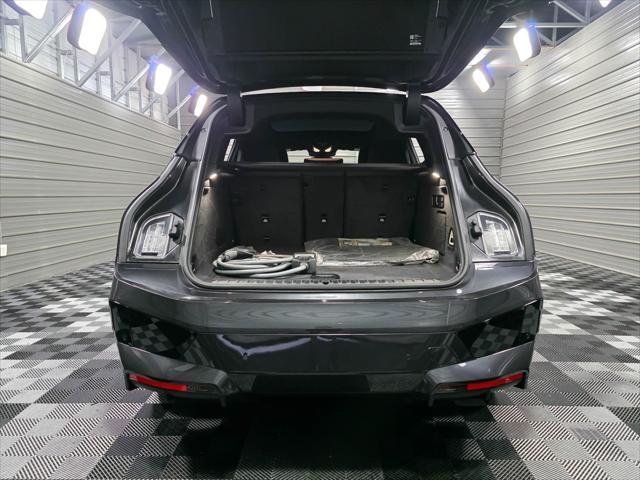 Photo of 2024 Dark Graphite Metallic BMW iX