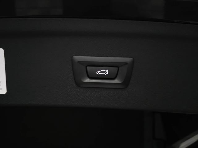 Photo of 2024 Dark Graphite Metallic BMW iX