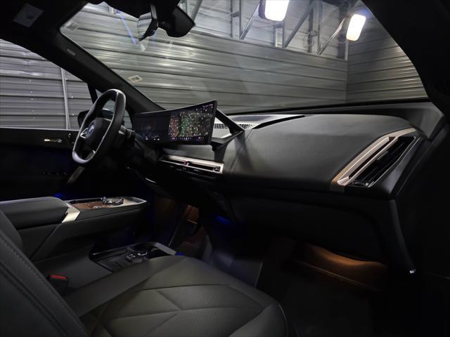 Photo of 2024 Dark Graphite Metallic BMW iX