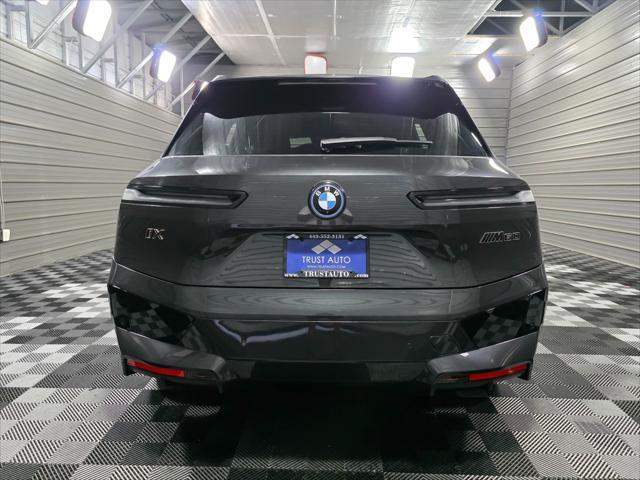 Photo of 2024 Dark Graphite Metallic BMW iX