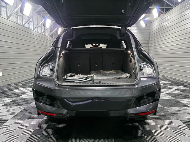 Photo of 2024 Dark Graphite Metallic BMW iX