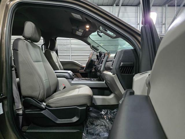 Photo of 2017 Caribou Metallic Ford F-350