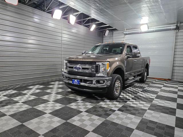Photo of 2017 Caribou Metallic Ford F-350