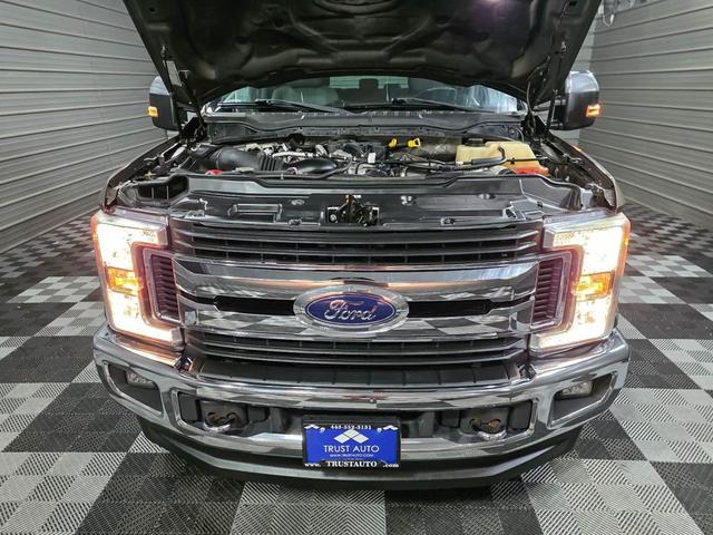 Photo of 2017 Caribou Metallic Ford F-350