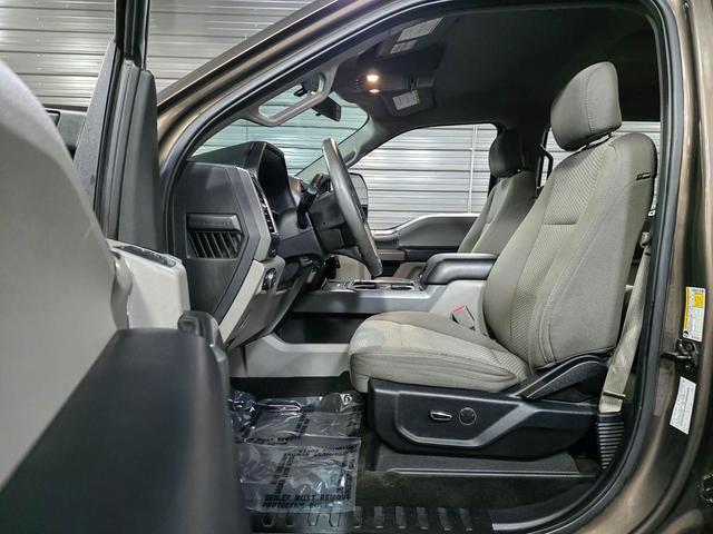Photo of 2017 Caribou Metallic Ford F-350