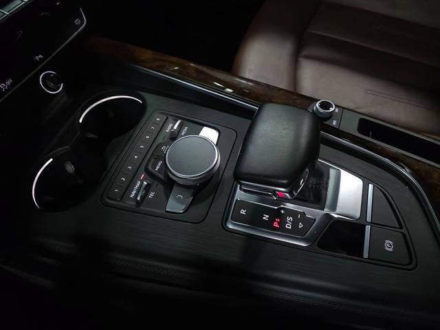 Photo of 2019 Navarra Blue Metallic Audi A5 Sportback