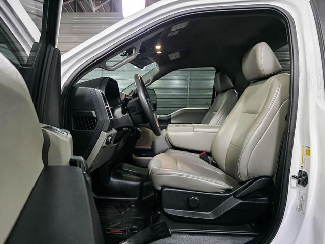 Photo of 2021 Oxford White Ford F-250