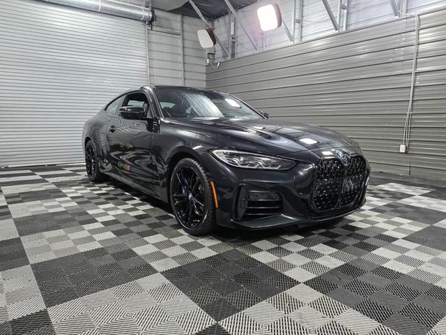 Photo of 2023 Black Sapphire Metallic BMW M440