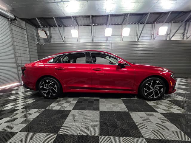 Photo of 2025 Runway Red Kia K5