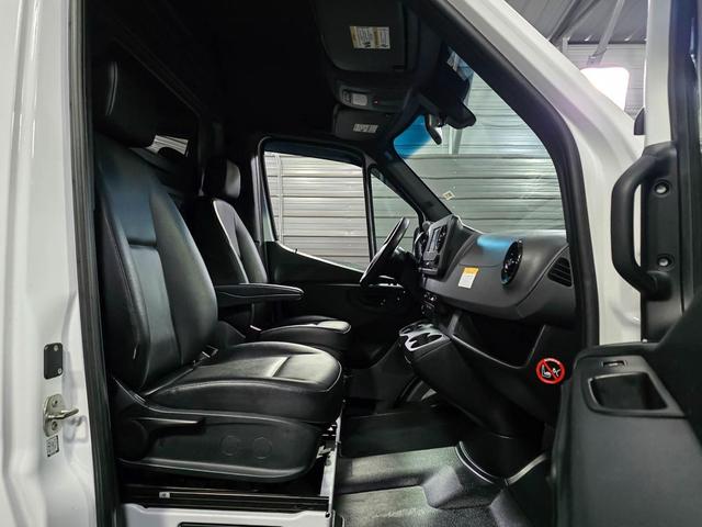 Photo of 2019 Arctic White Mercedes-Benz Sprinter 2500