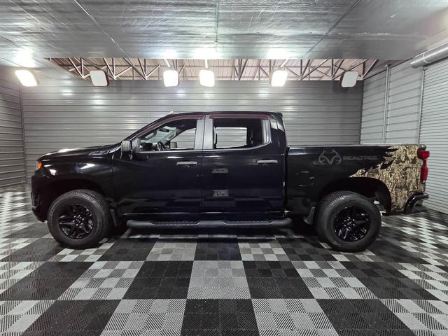 Photo of 2021 Black Chevrolet Silverado 1500