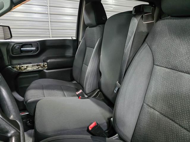 Photo of 2021 Black Chevrolet Silverado 1500