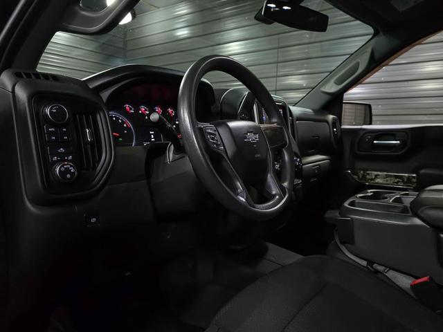 Photo of 2021 Black Chevrolet Silverado 1500