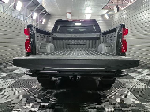 Photo of 2021 Black Chevrolet Silverado 1500