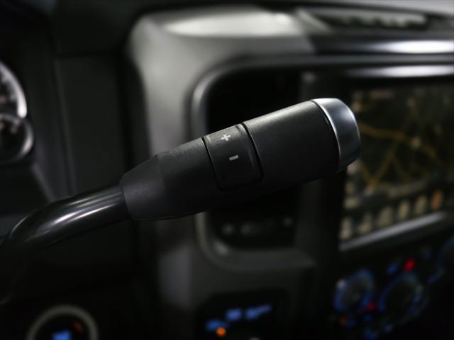 Photo of 2017 Granite Crystal Metallic Clearcoat RAM 2500
