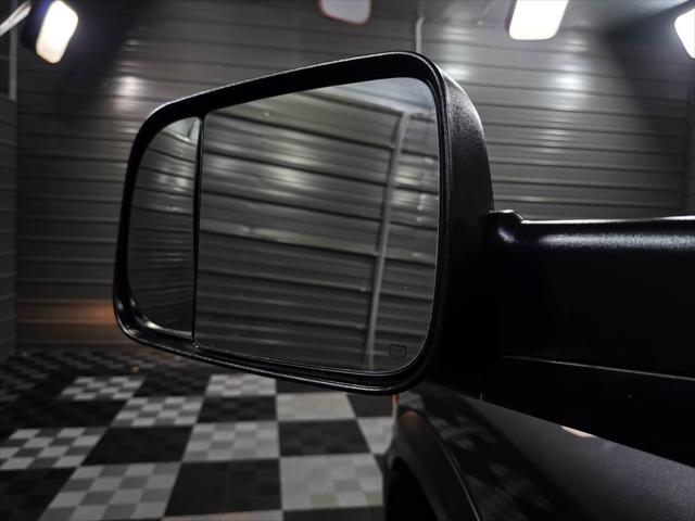 Photo of 2017 Granite Crystal Metallic Clearcoat RAM 2500